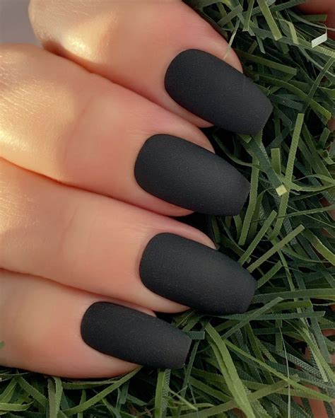 matte black nails